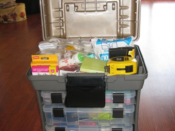 Contents of the lid