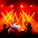 Clay Paky illuminates R&B superstar Akon