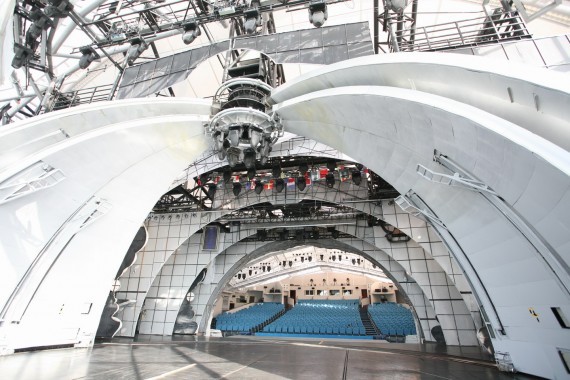 Qingdao stage 570x380 Robert Juliat followspots sail further into China