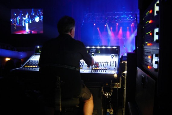 Simply DiGiCo