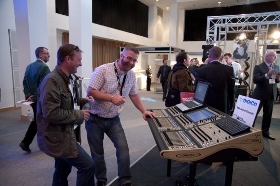 09focus_5 DiGiCo show off their SD8 console