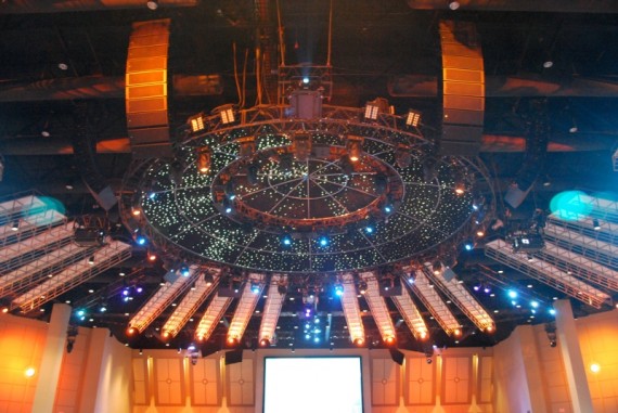 Wybron’s Transition fiber-optic illuminator creates a starfield above the stage in the round.