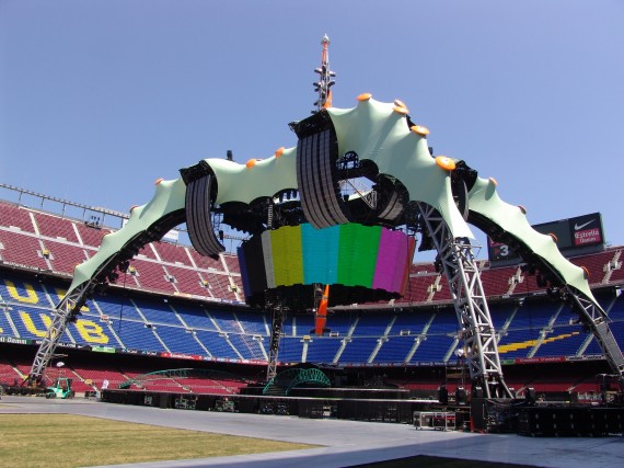 2009_U2_stage U2 Stage