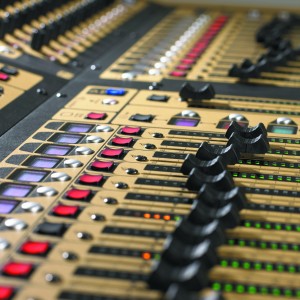 SD8_24_faders