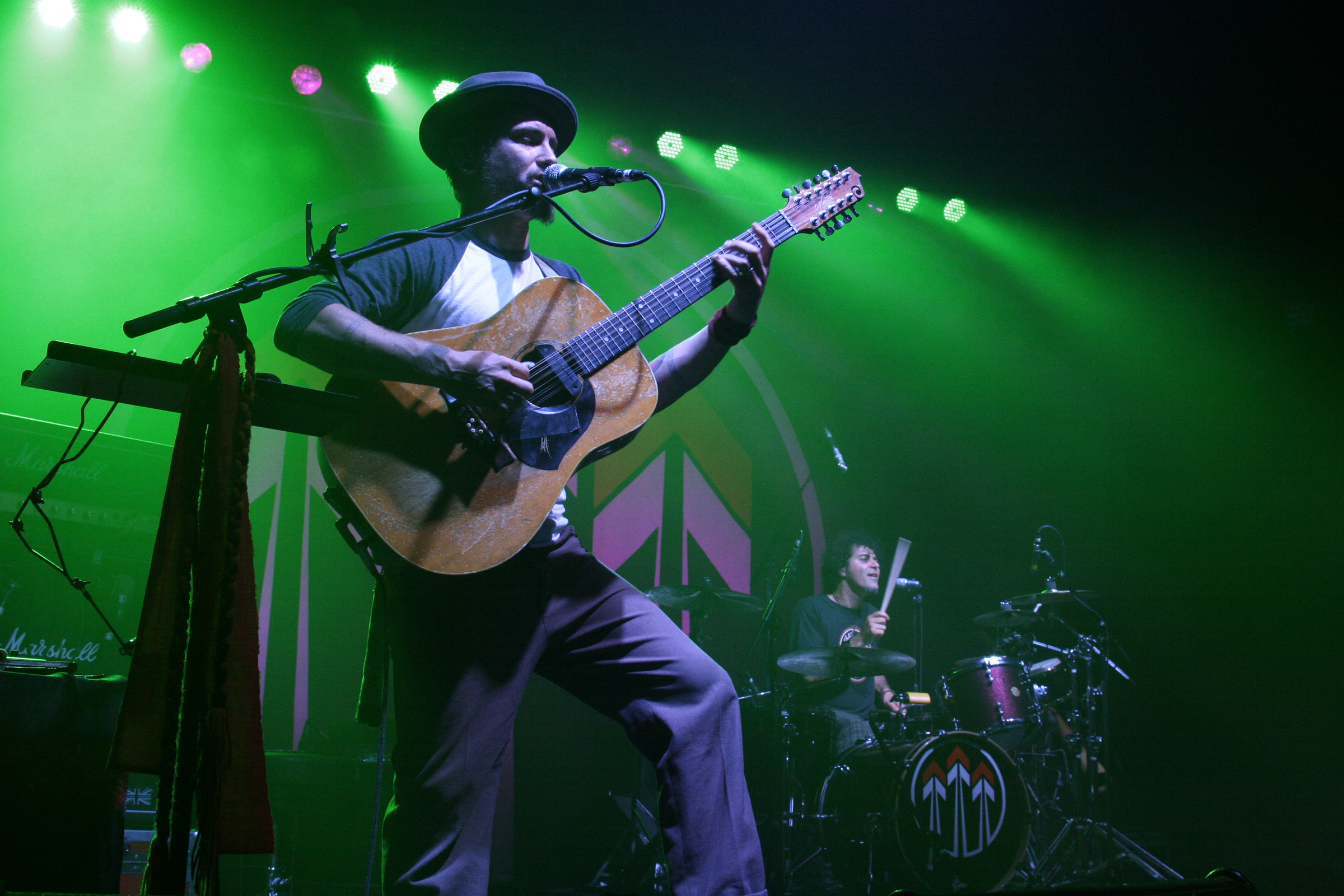 The John Butler Trio get energy efficient with Martin MAC 301 Wash