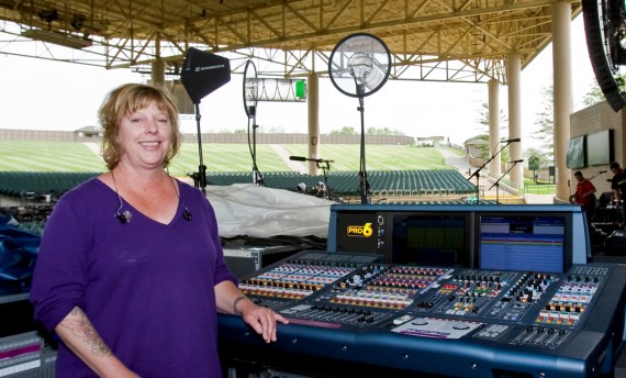 Pearl Jam’s monitor engineer Karrie Keyes with her Midas PRO6 Pearl Jam’s monitor engineer Karrie Keyes with her Midas PRO6