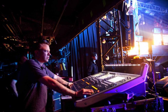 Monitor engineer Seth Kendall Monitor engineer Seth Kendall