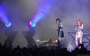 Robe ICONA POP 3907 by Steve Jennings