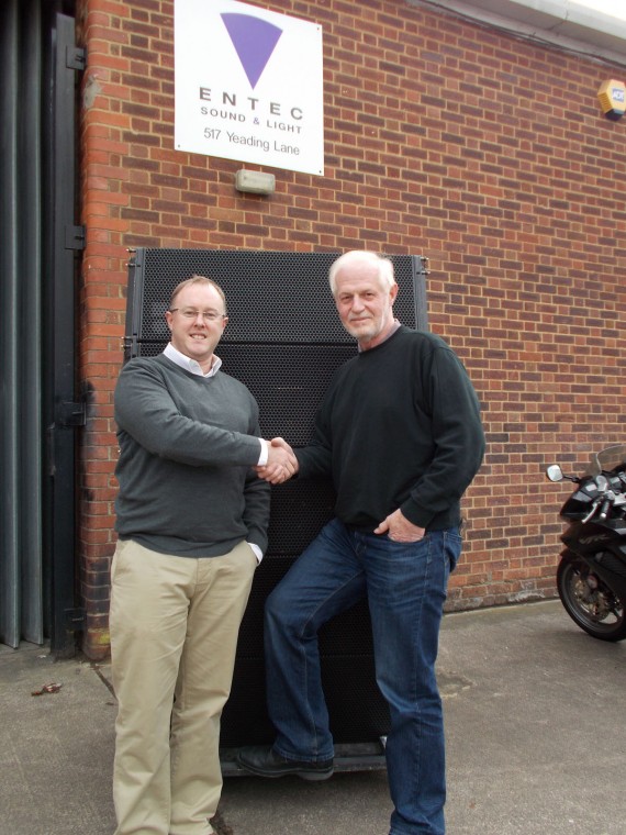L-R: Mark 'Magic' Ellis-Cope and Dick Hayes