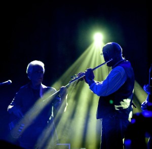 Ian Anderson and team performing Homo Erraticus and the very bes