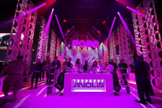 Robe LDI 2014 show ldi222034423