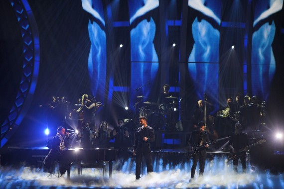 Robe Latin Grammy Awards 2014 lat210249452