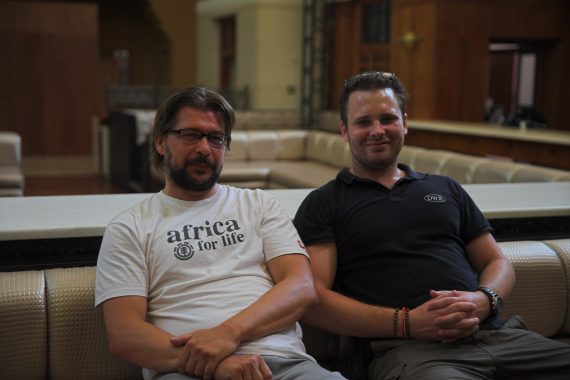 The Bank’s Gűnter Boisits on the right with DWR Cape Town’s Bradley Bruchhausen